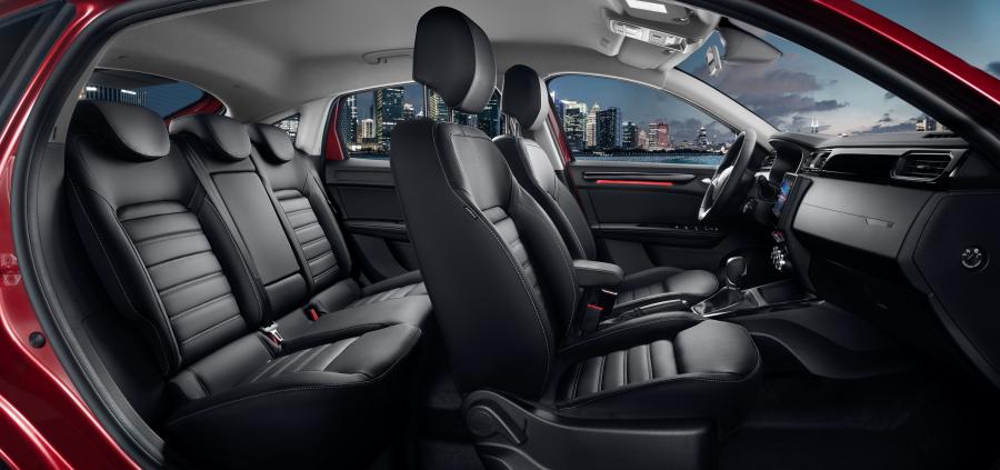 Интерьер Renault Arkana 2019 года  (фото 10 из 91)